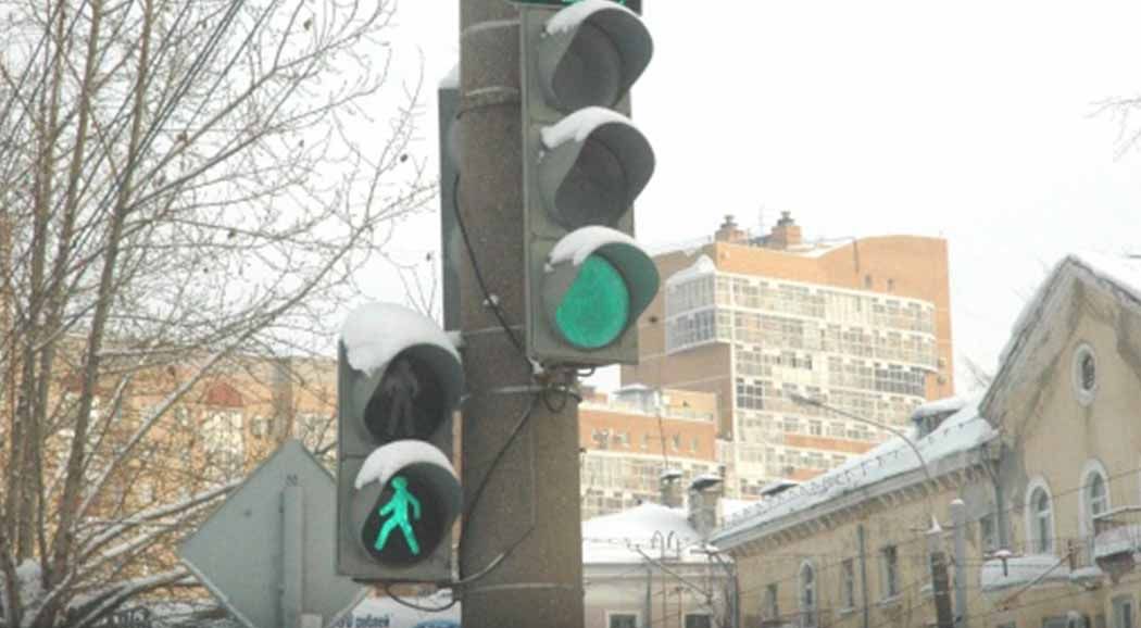 На перекрестке улиц Мира и Давыдова в Перми изменится режим работы светофора