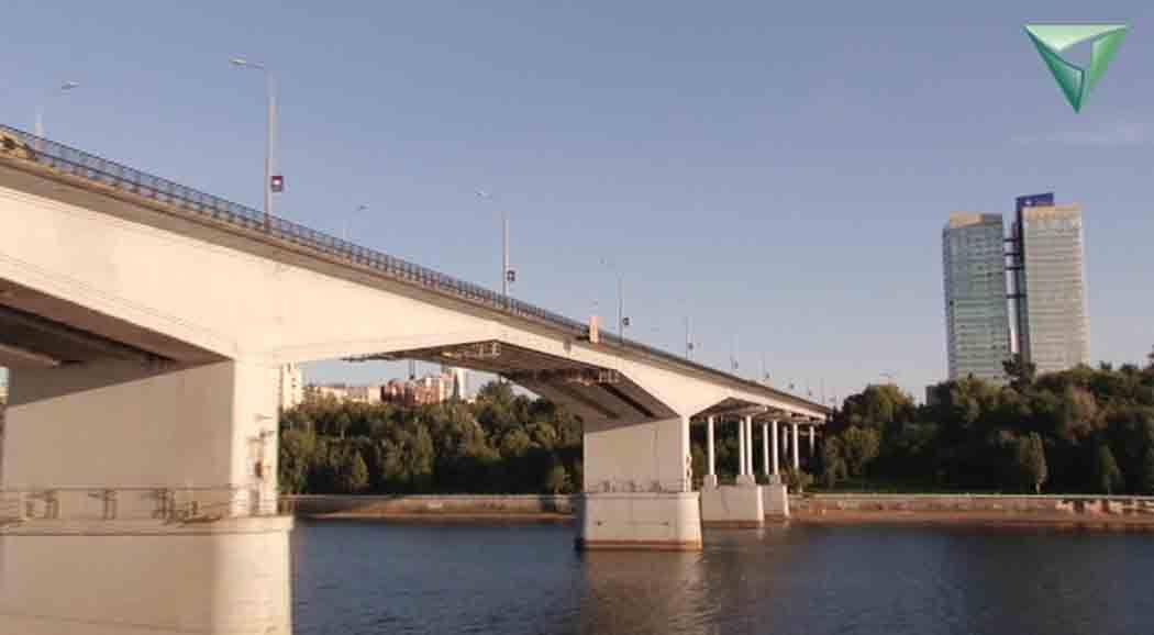 В Перми ограничат движение транспорта по Коммунальному мосту