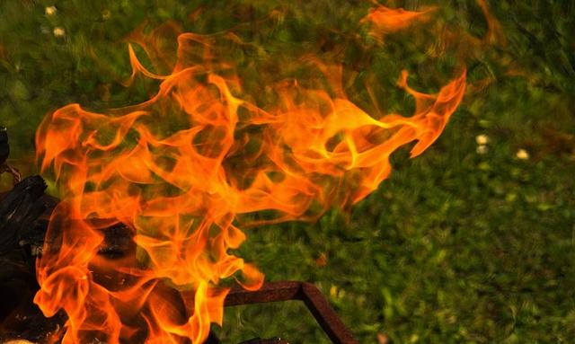 МЧС Пермского края предупреждает о чрезвычайной пожарной опасности до 24 мая