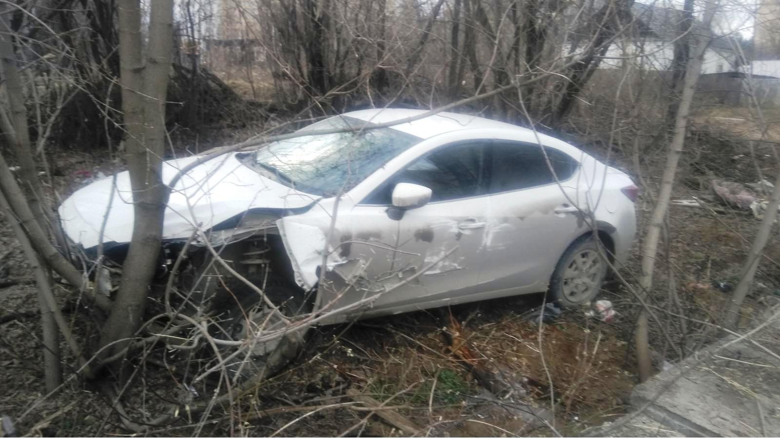 В Перми водитель Mazda протаранил авто, сбил пешеходов и сбежал