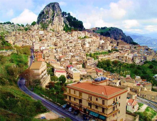 На Сицилии проходят Дни пермской культуры