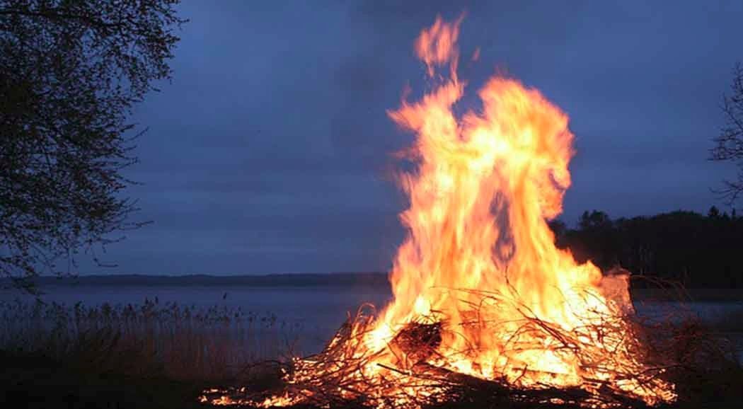 В Пермском крае трое мужчин заживо сожгли пенсионера