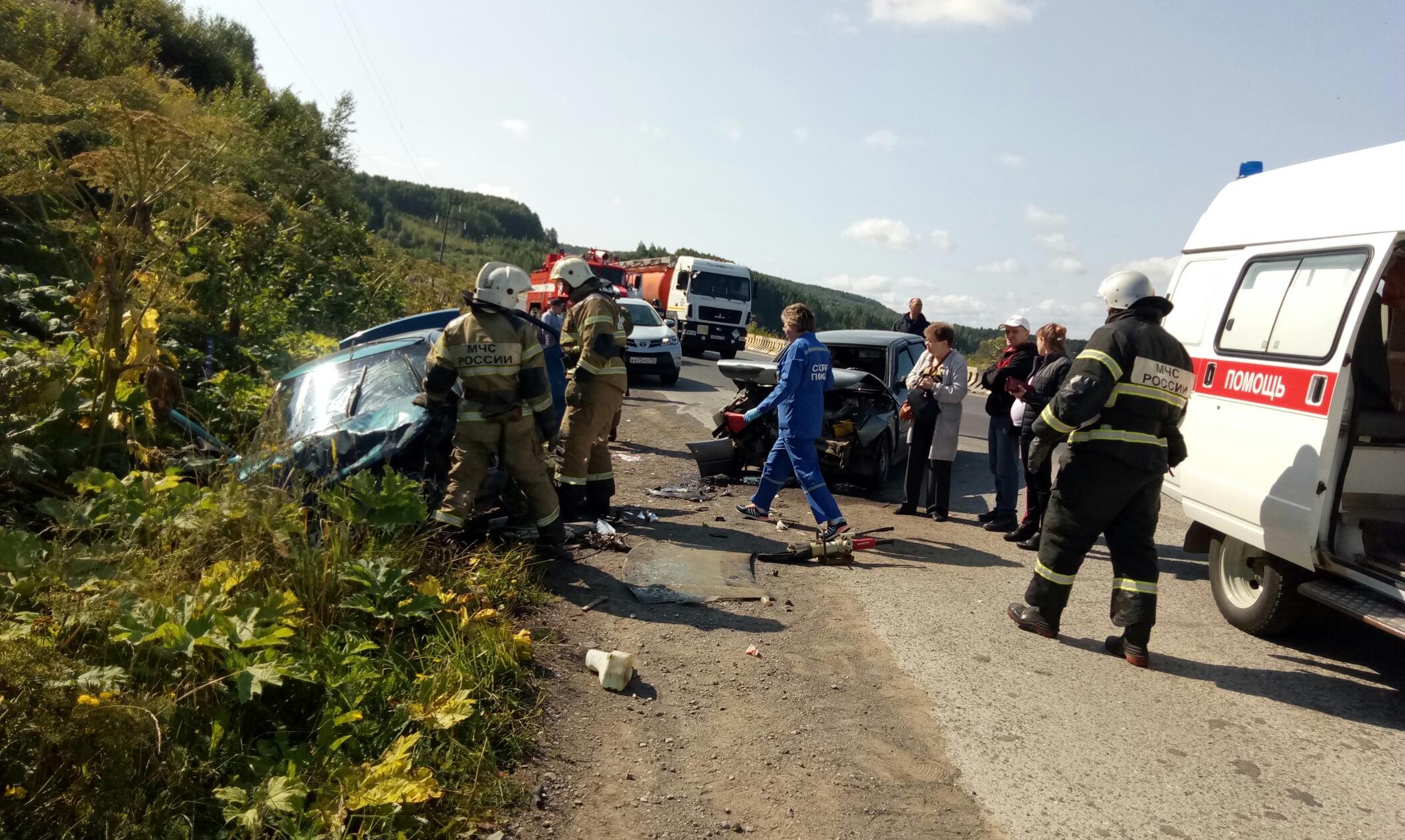 В серьезном ДТП в Пермском крае пострадали четыре человека