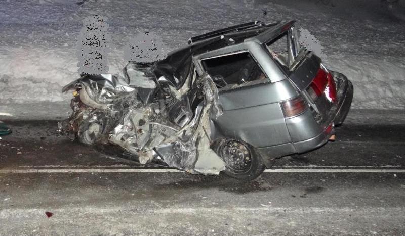 В Прикамье погиб водитель легковушки в ДТП с КамАЗами