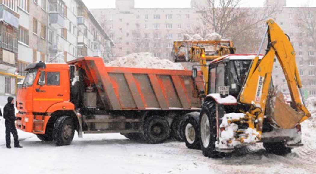 Самойлов отправил глав районов Перми убирать снег