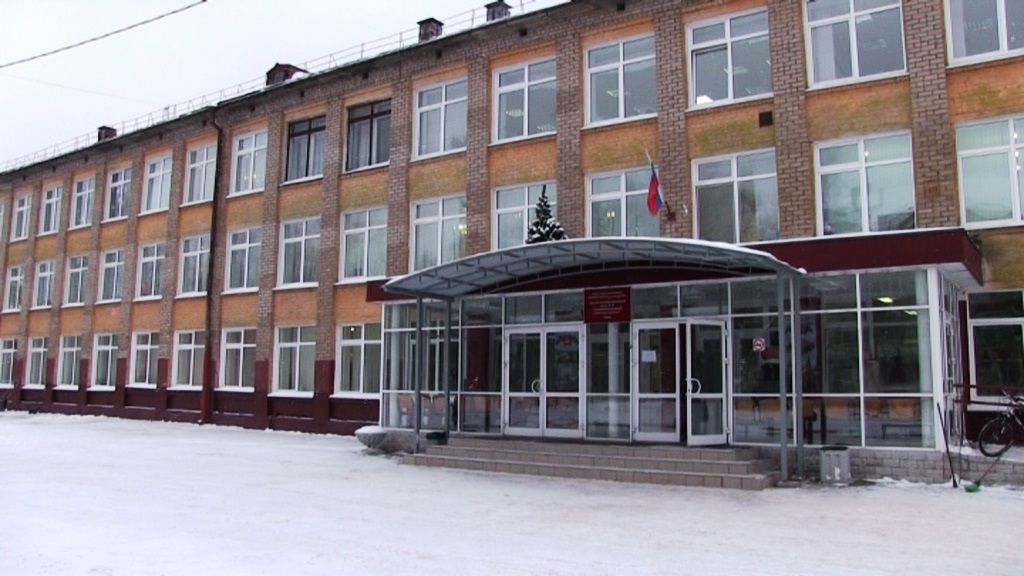 Пермская школа возобновила работу после нападения на учеников