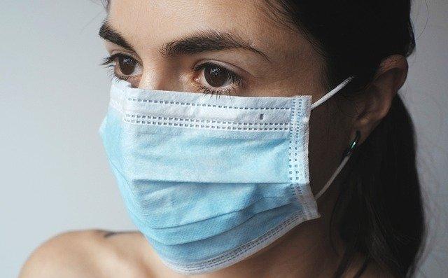 В Прикамье женщины чаще болеют коронавирусом, чем мужчины
