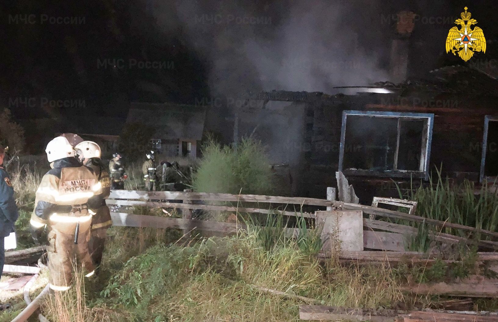 В Пермском крае при пожаре в жилом доме погибли три человека