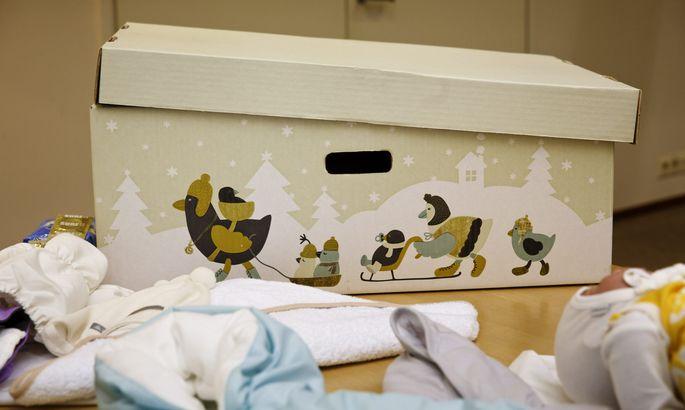 В Прикамье начнут выдавать «коробки для новорожденных» 