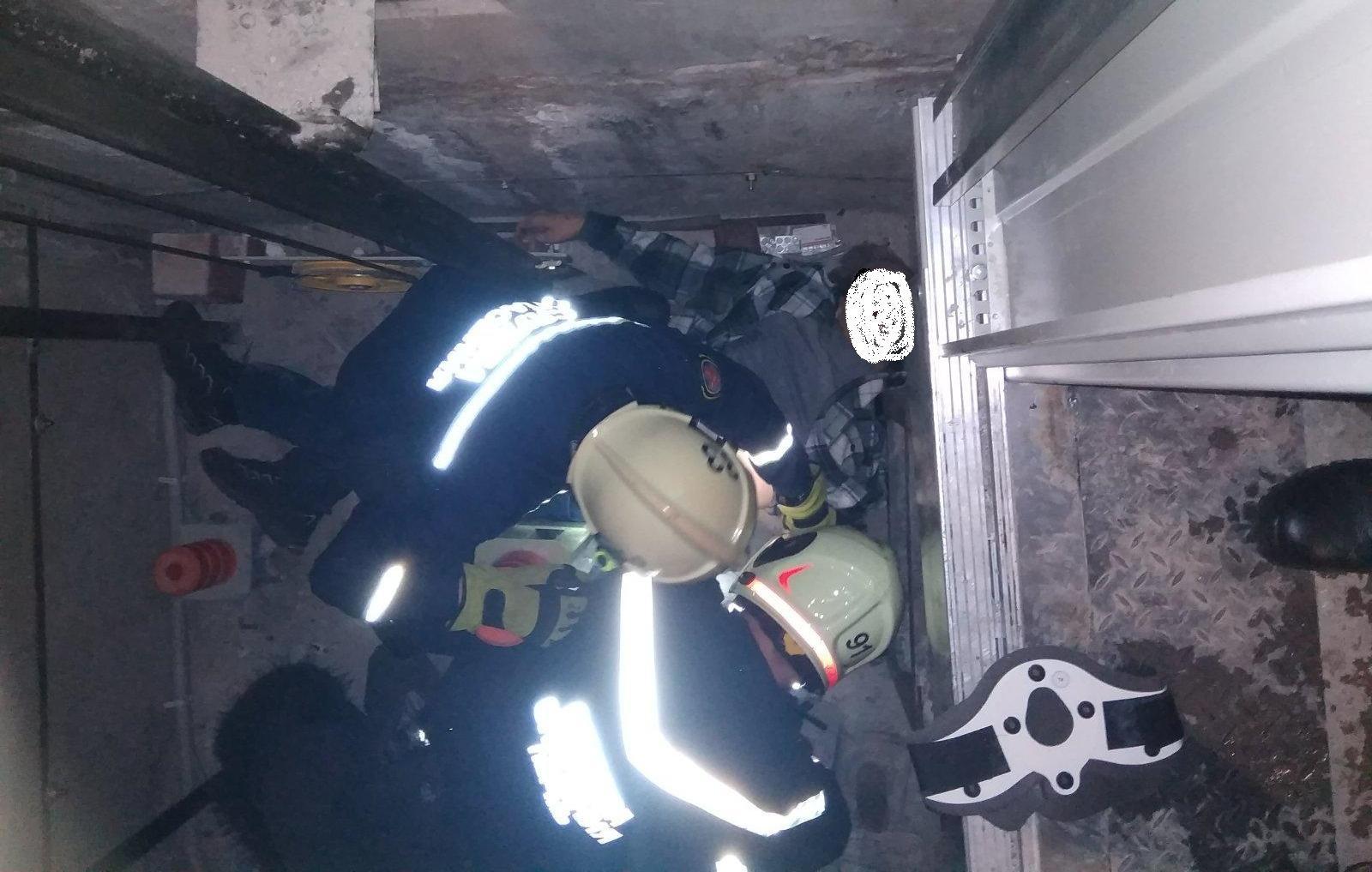 В Перми мужчина упал в шахту лифта