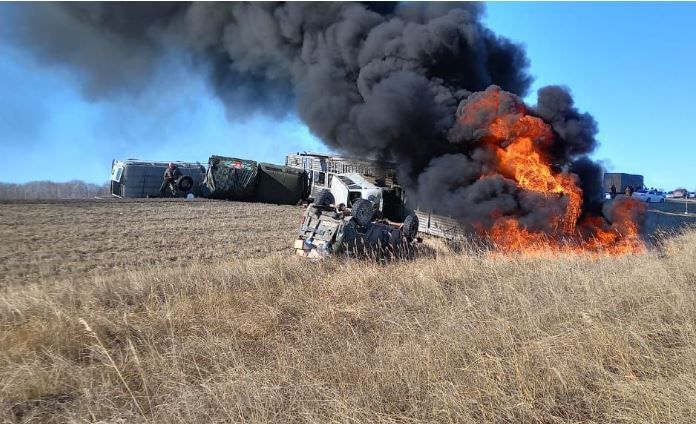 В Ульяновской области после ДТП сгорели три УАЗа с гуманитарной помощью из Прикамья