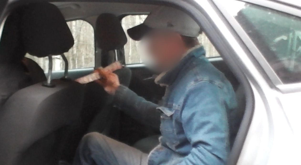 В Пермском крае пассажир напал на таксиста с ножом