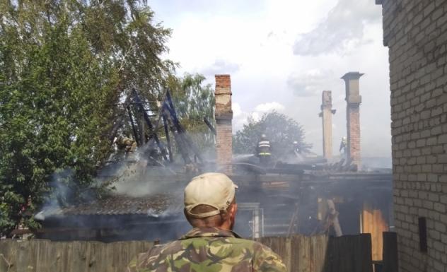 В Прикамье огонь оставил несколько семей без крыши над головой