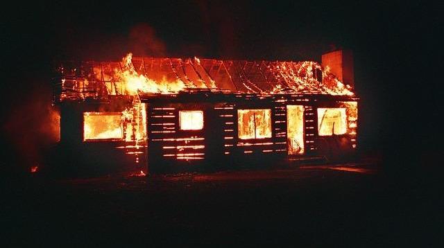 В Пермском крае на пожаре погибли три человека