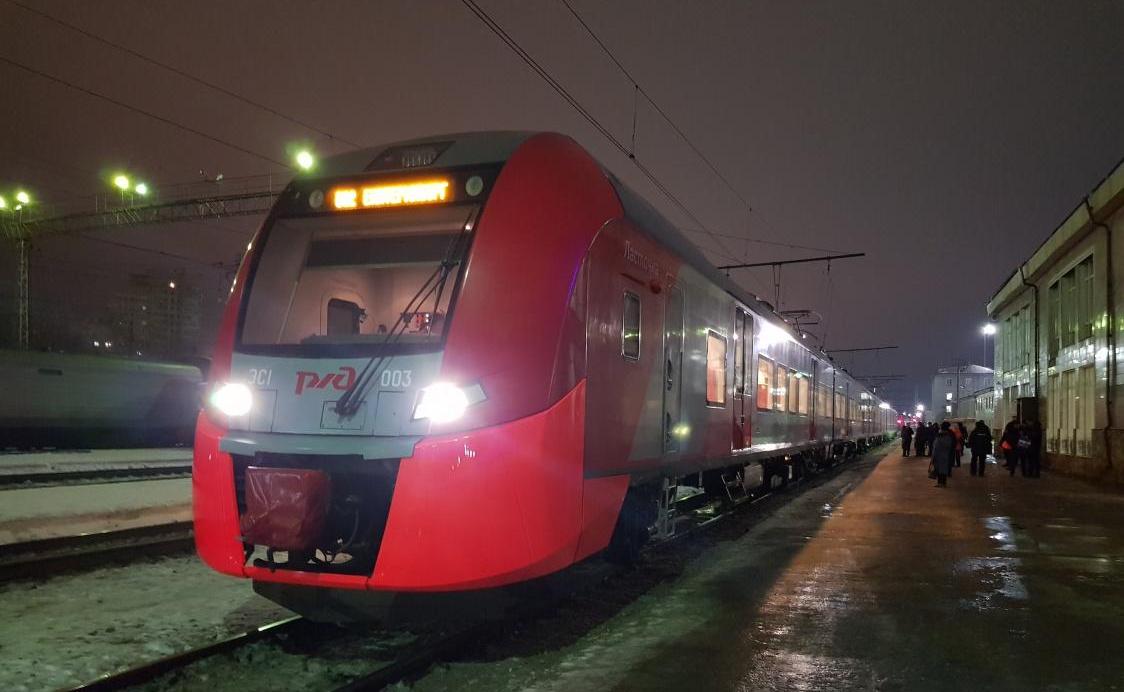 C 12 декабря поезда «Ласточка» продолжат курсировать между Пермью и Екатеринбургом