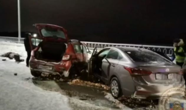 В Пермском крае 53-летний водитель автомобиля погиб в ДТП на мосту