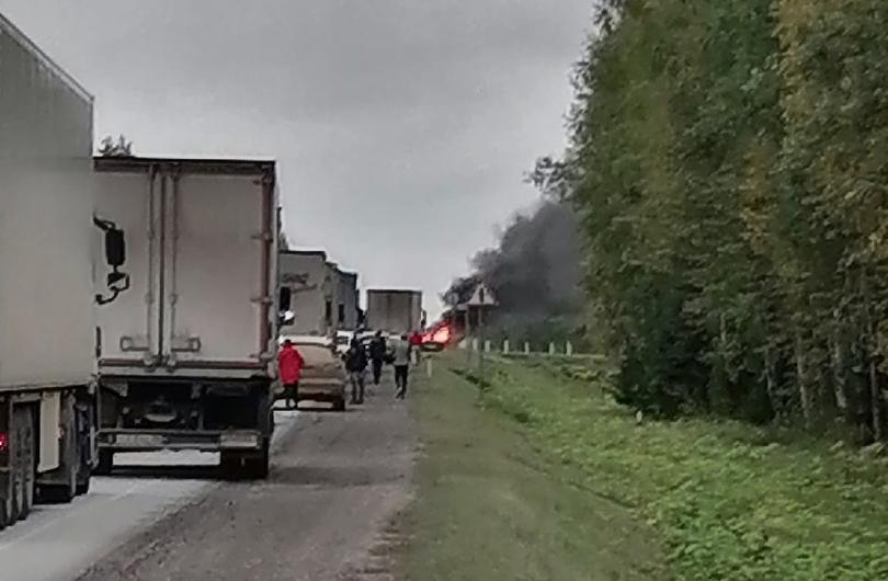 В Пермском крае на трассе в массовом ДТП погиб человек и 5 пострадали