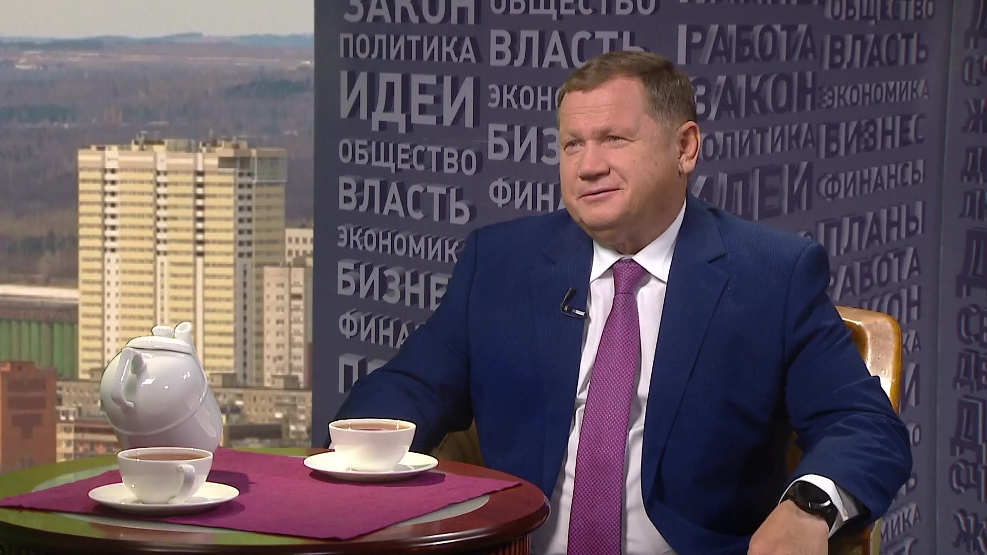 Владимир Плотников подал документы на участие в выборах в гордуму