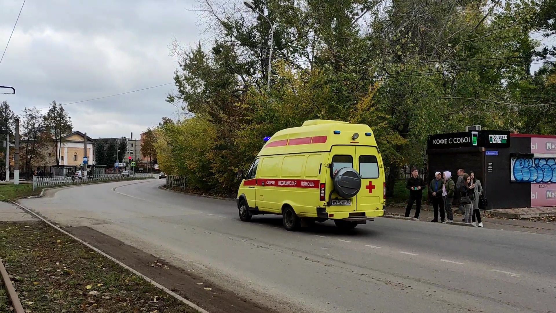Семь пострадавших при стрельбе в вузе Перми перевезут в клиники Москвы