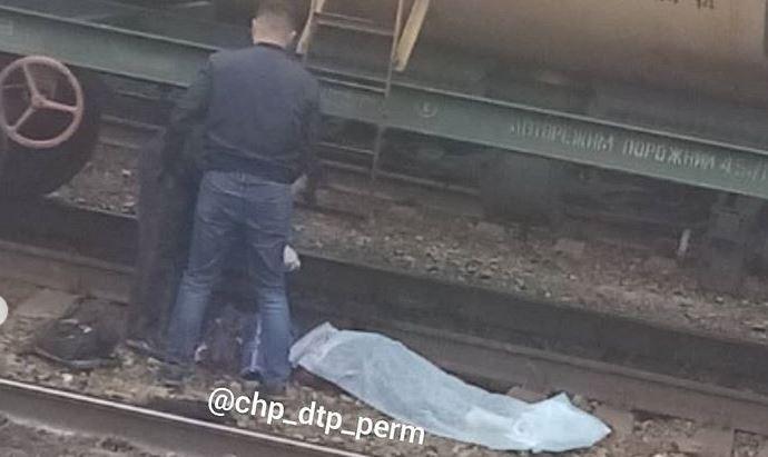 На станции Пермь-2 под колесами поезда погибла женщина