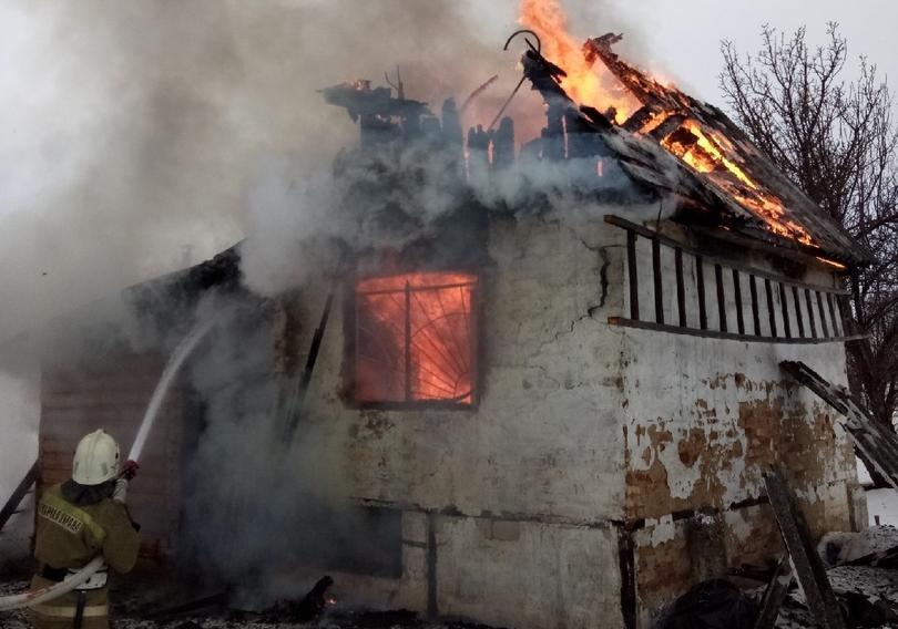 В дачном кооперативе сгорел частный дом