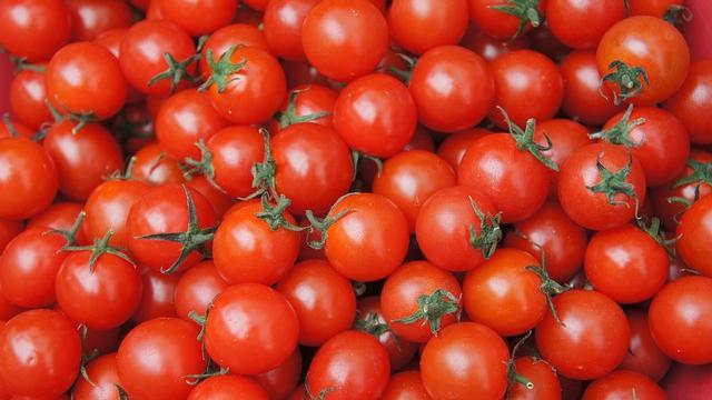 В Перми уничтожат полтонны томатов неизвестного происхождения