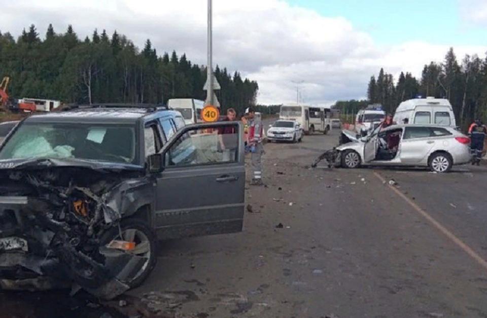 В Пермском крае в ДТП на трассе пострадали пять человек