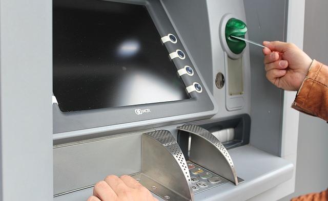 В Перми объявили в розыск грабителей, пытавшихся взорвать банкомат