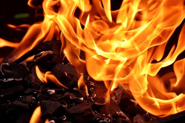 На пожаре в Пермском крае погибли два человека
