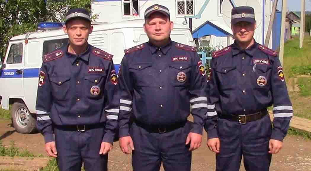 В Пермском крае сотрудники ГИБДД спасли на пожаре 20 человек