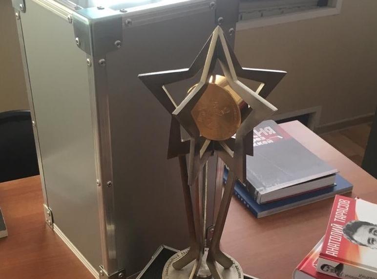 В Пермь прибыл главный трофей Всероссийских соревнований «Золотая шайба» 