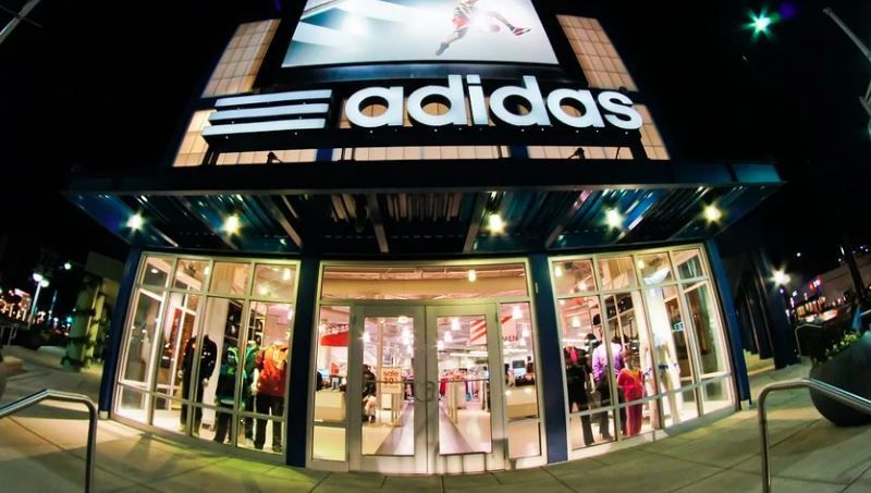 В Перми инспекция труда выдала предостережения магазинам Adidas, Hugo Boss и Uniqlo
