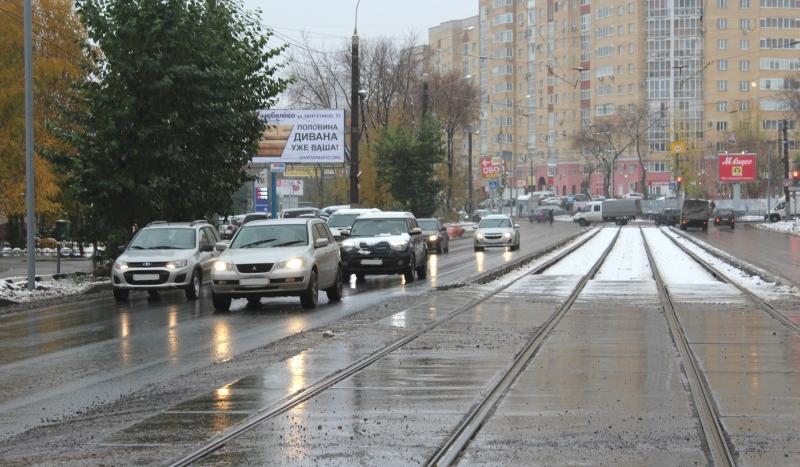 Автомобильное движение по улице Уральской открыли в обе стороны