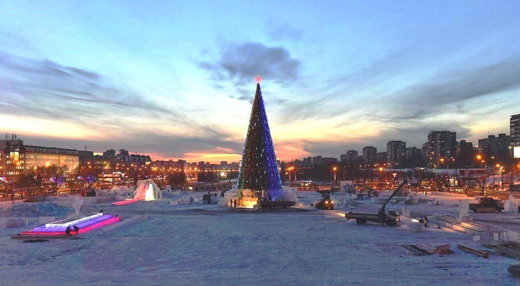 В Перми начинают собирать главную новогоднюю елку