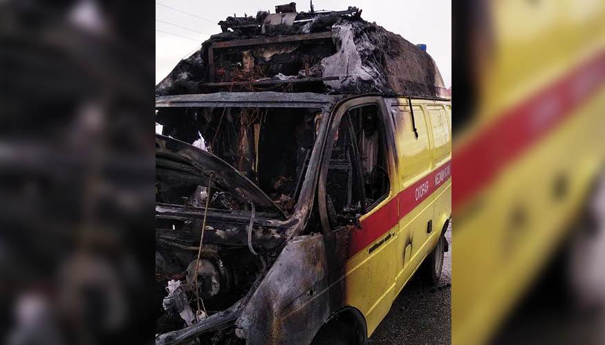 В Пермском районе сгорел автомобиль скорой помощи