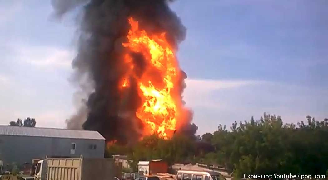 В Перми произошел крупный пожар на «Нефтехимике». Видео