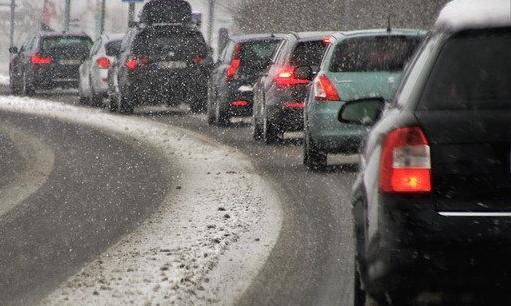 Непогода стала причиной автомобильных пробок в Перми