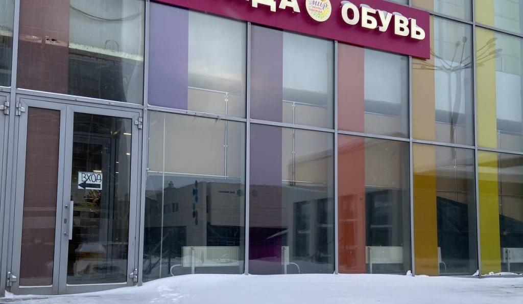 В Перми приставы опечатали здание бывшего кинотеатра «Искра»