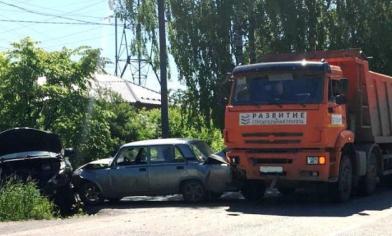 В Прикамье водитель КамАЗа устроил ДТП с пострадавшими