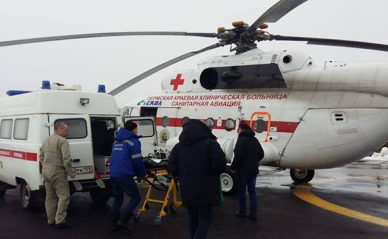 Вертолет санавиации доставил в Пермь пациентов из Прикамья