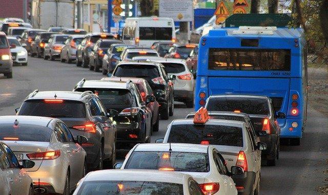 ГИБДД предупреждает о пробках на дорогах Прикамья в выходные
