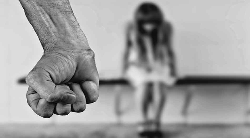 Пермяка осудили на 12 лет за изнасилование дочери