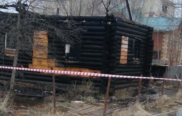 Восемь человек погибли на пожаре в жилом доме в Пермском крае