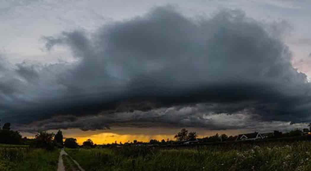 Дождь и ветер: МЧС объявило штормовое предупреждение в Прикамье