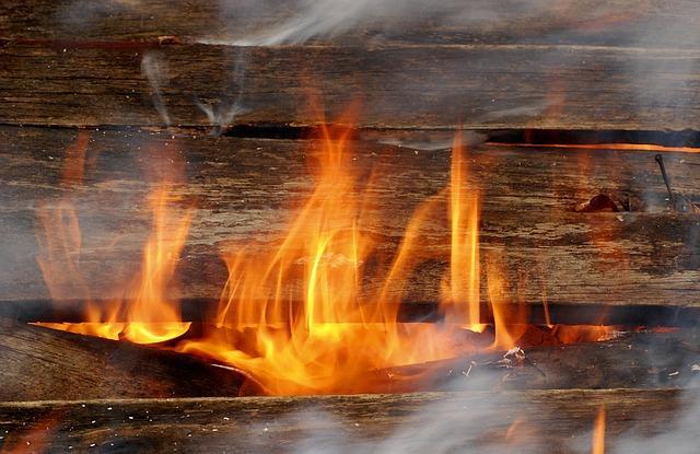 13-летний подросток пострадал на пожаре в Пермском крае