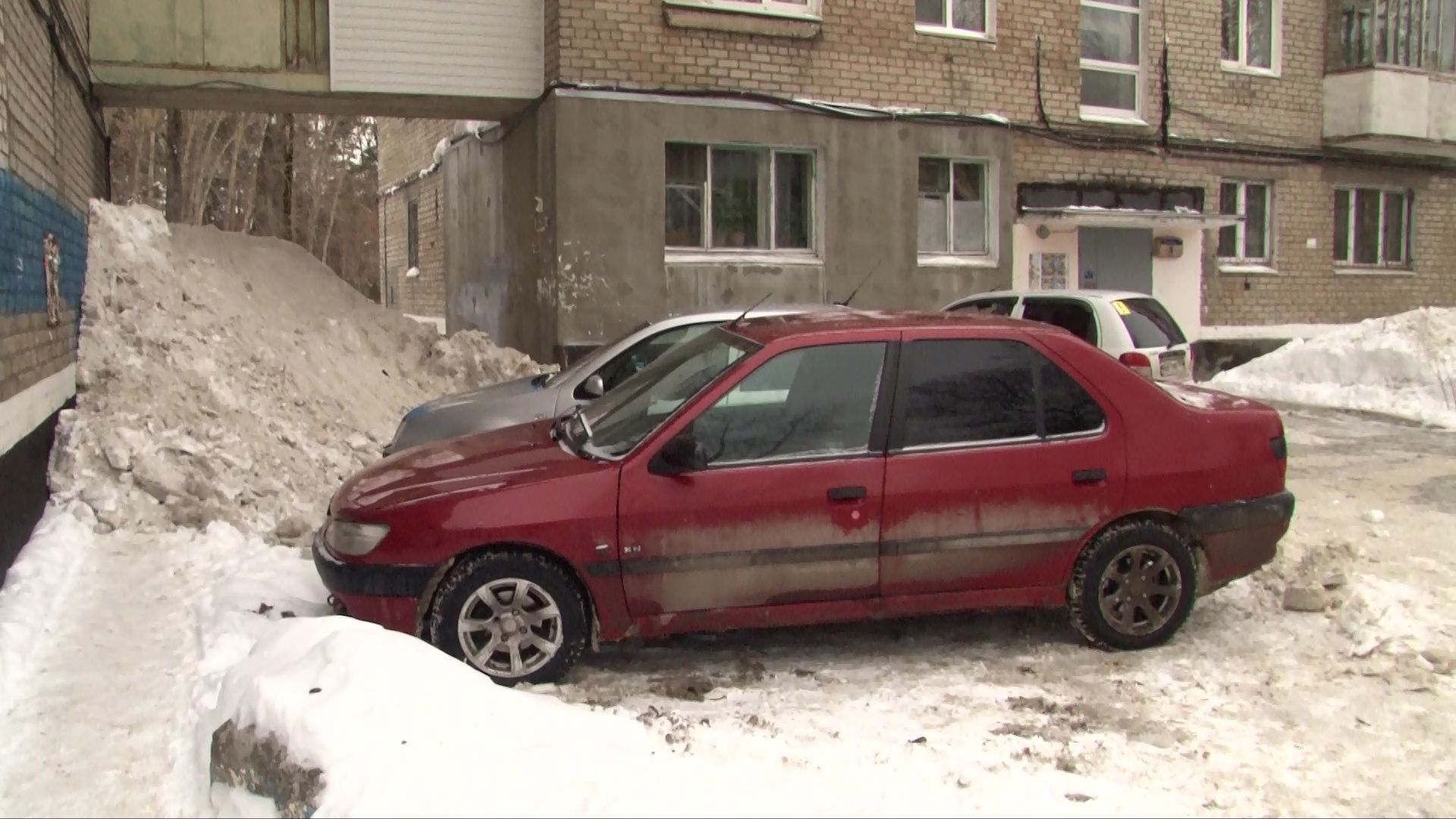 В Перми выявлено более тысячи нарушений при уборке дворов от снега